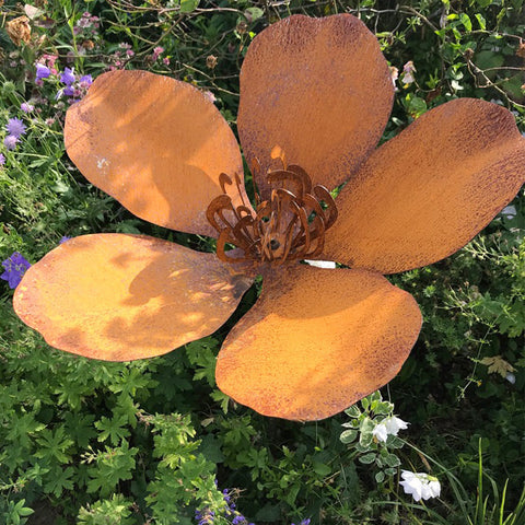 Firepits, Flower and Leaf & Plant Sculptures – A Blackbird Sang